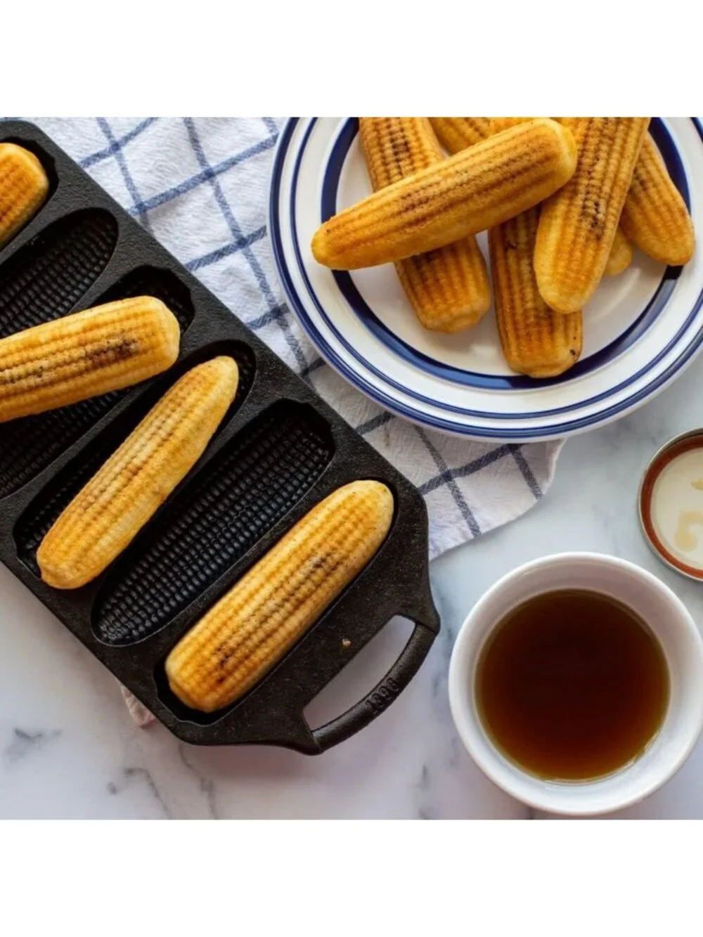 Cast Iron Cornstick Pan - Perfect for Baking, Grilling & Outdoor Cooking